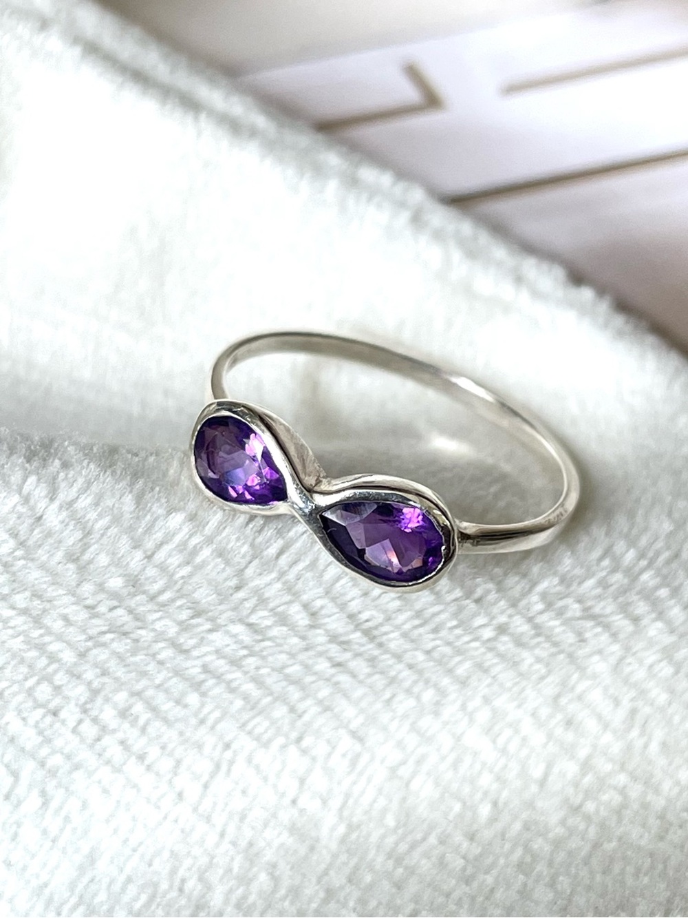 Natural Amethyst Ring in 925 Sterling Silver! US: 7